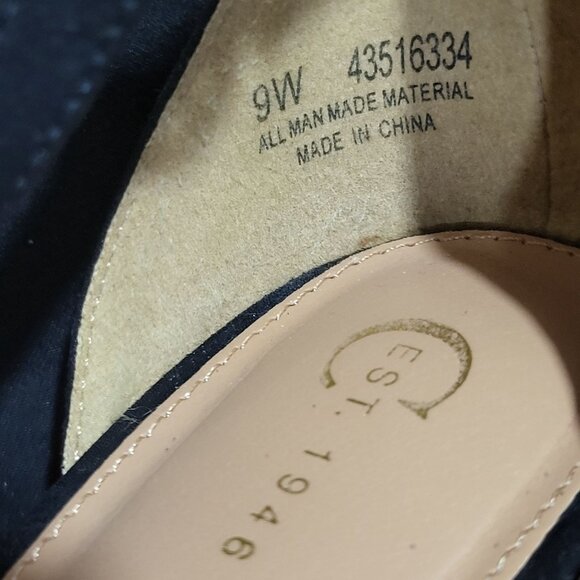 C Est 1946 Womens Ankle Strap Chunky Heel Pointed Toe Pump Dress Shoes Sz 9W - Picture 8 of 13